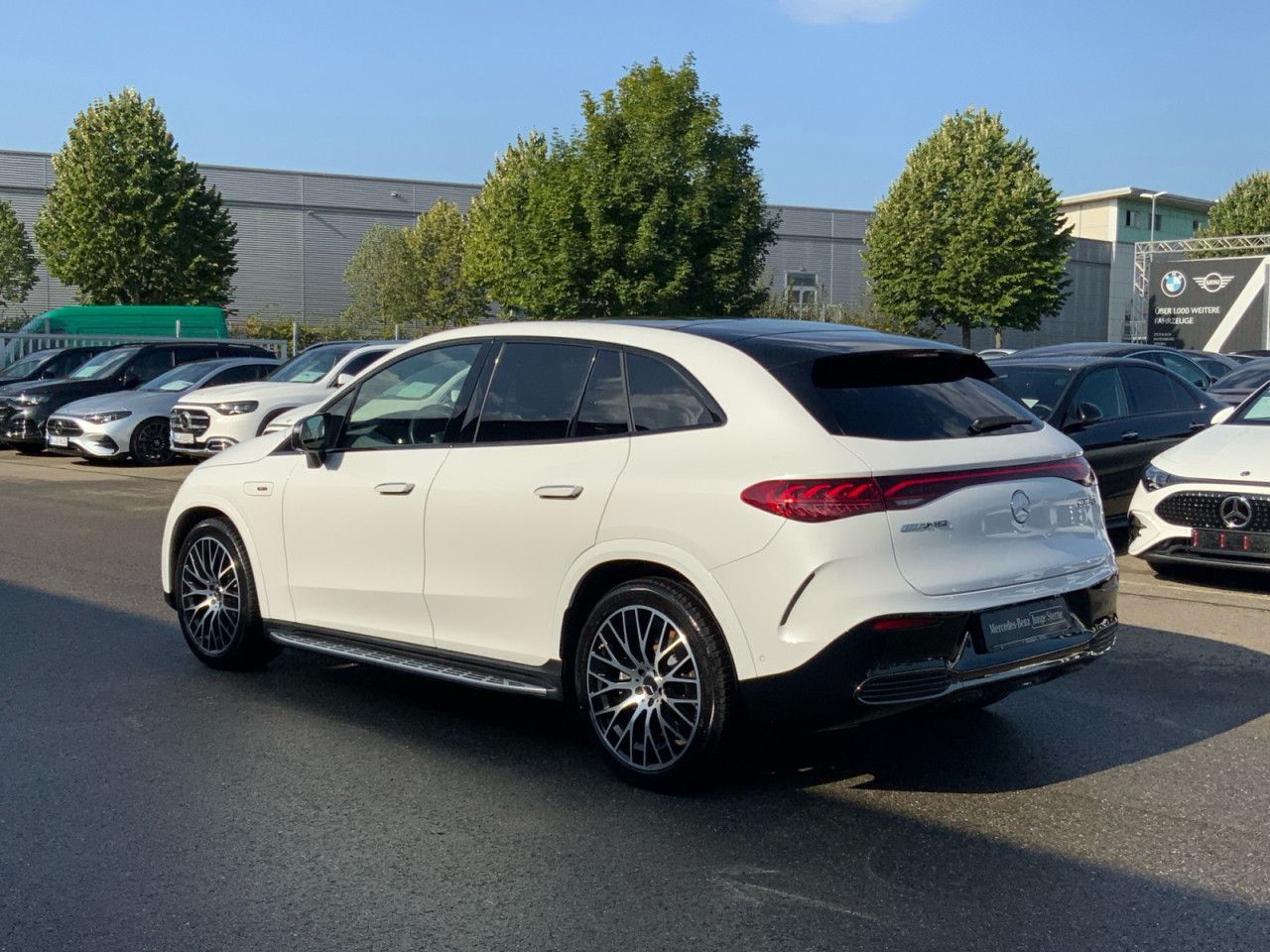 Mercedes-Benz EQE SUV – Bild 18