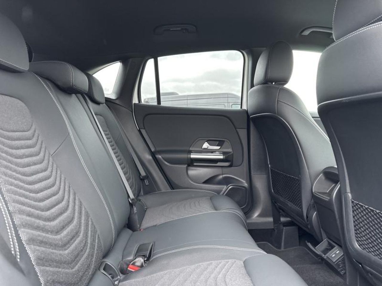 Photo du v&eacute;hicule 14 / 18