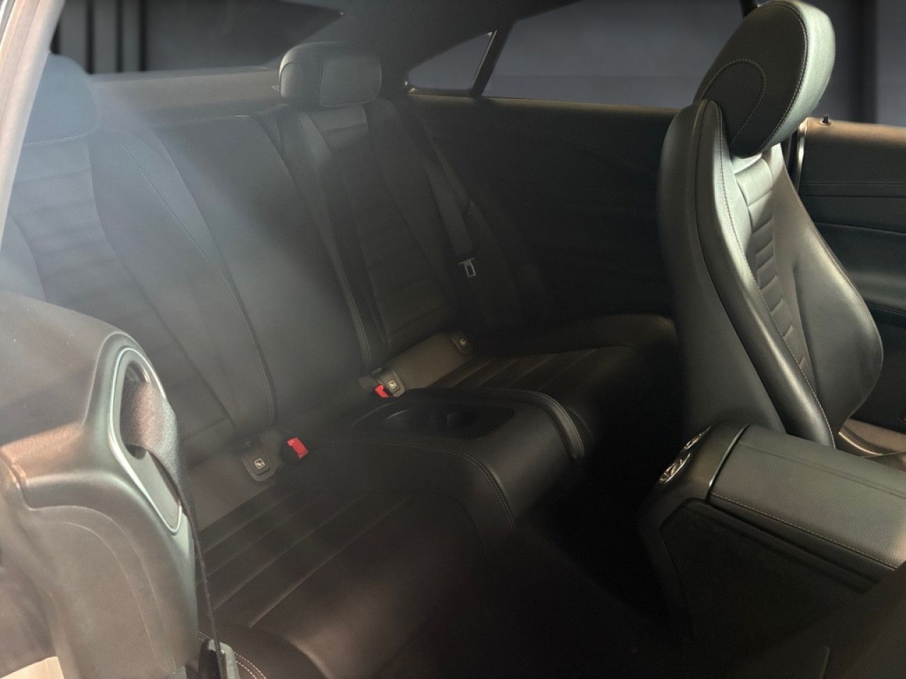 Mercedes-Benz E-Klasse – Bild 13