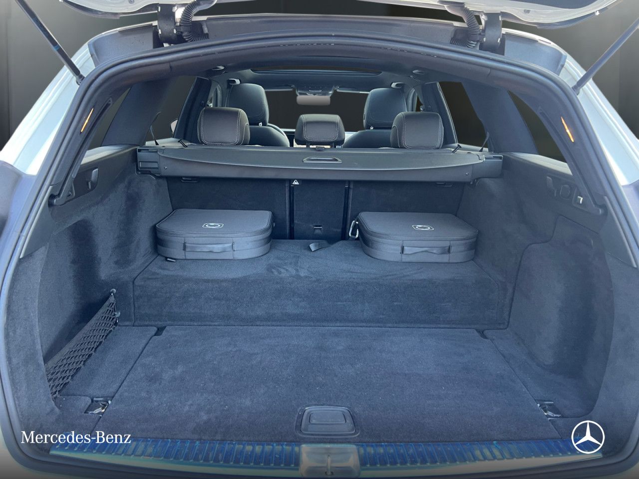 Mercedes-Benz E-Klasse – Bild 18