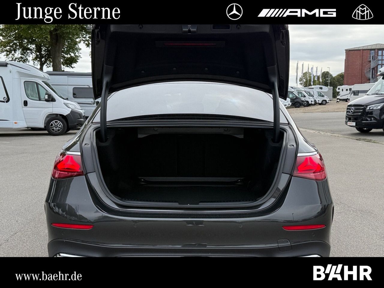 Mercedes-Benz E-Klasse – Bild 15