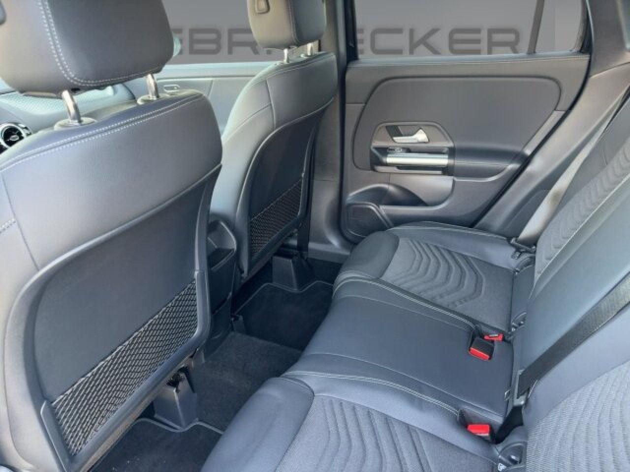 Mercedes-Benz GLA – Bild 9