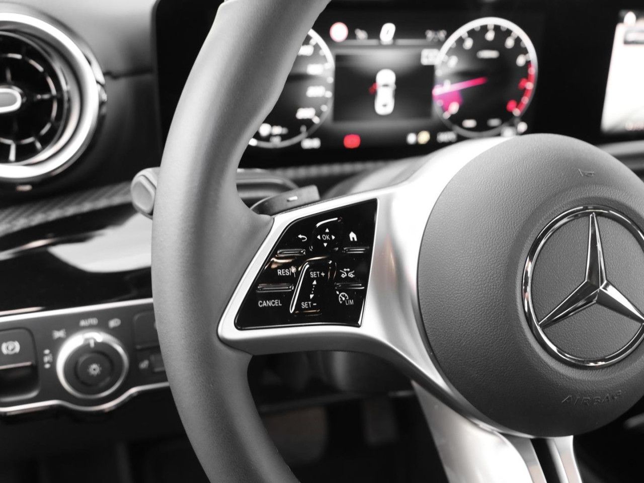 Mercedes-Benz CLA – Bild 11