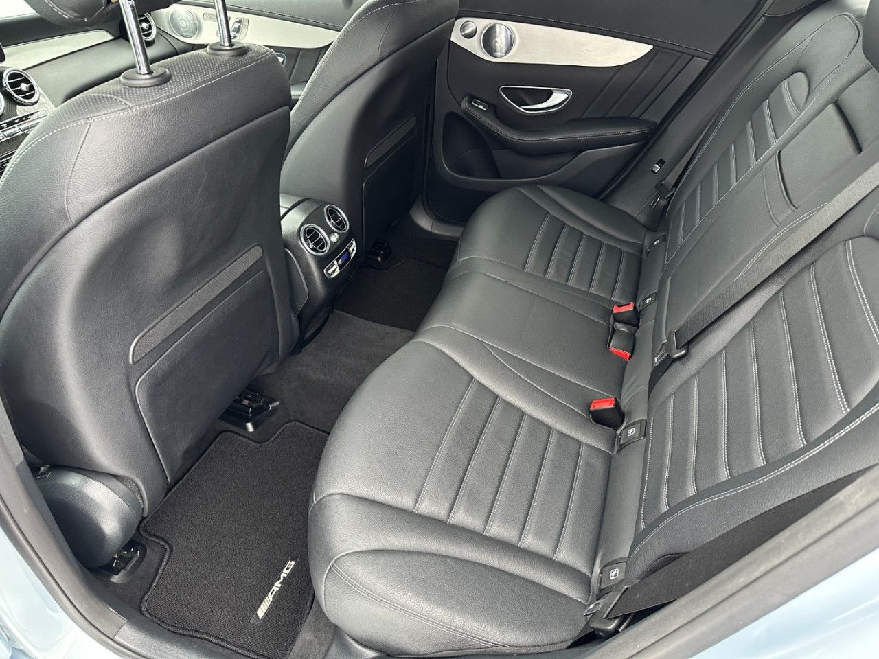 Fahrzeugbild 10 / 25