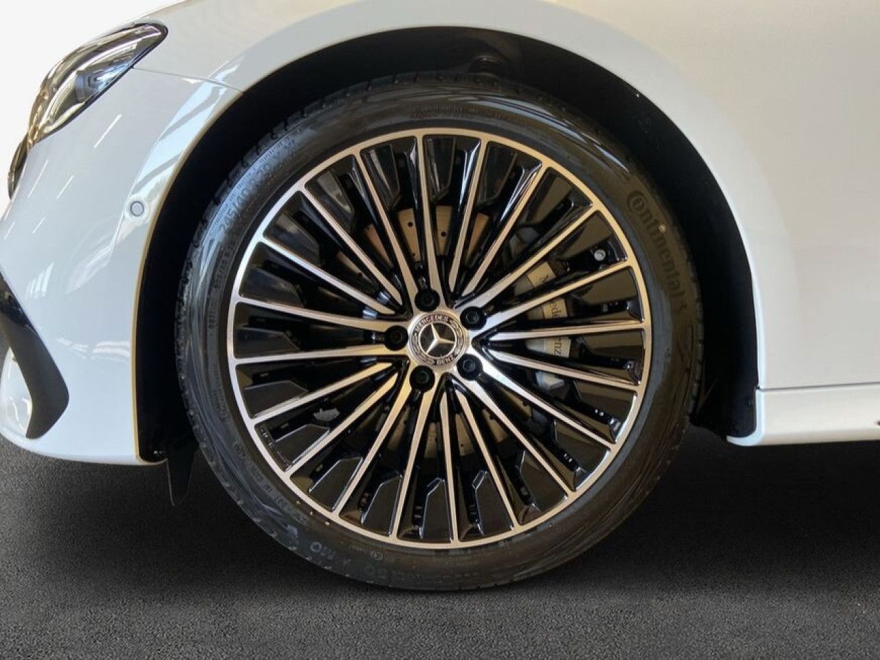 Mercedes-Benz E-Klasse – Bild 7