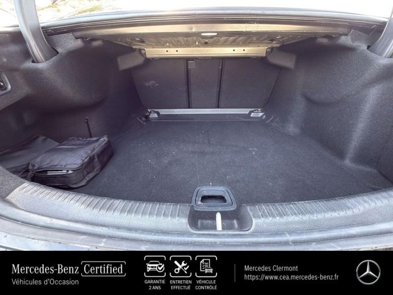 Photo du v&eacute;hicule 16 / 18