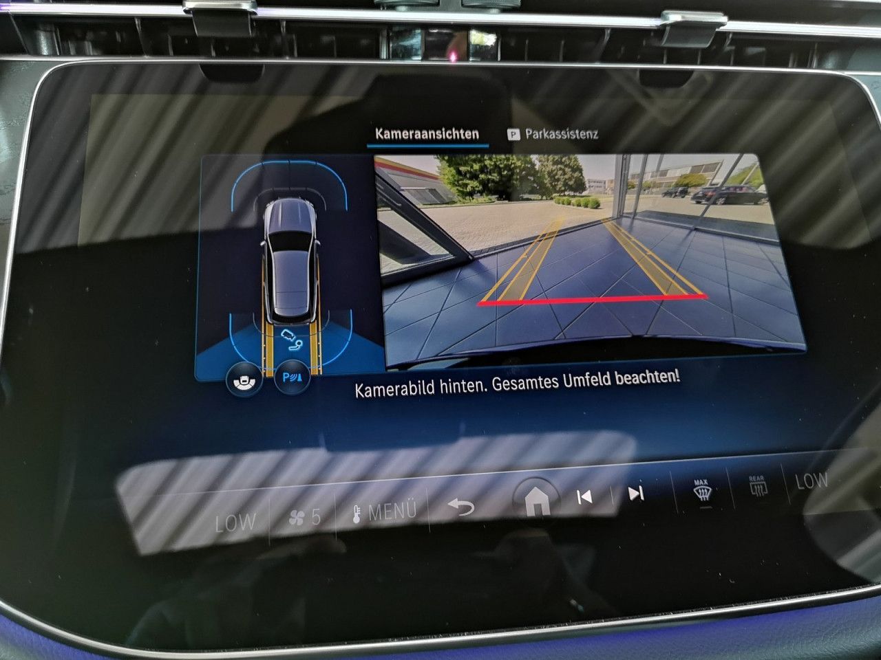 Mercedes-Benz E-Klasse – Bild 11