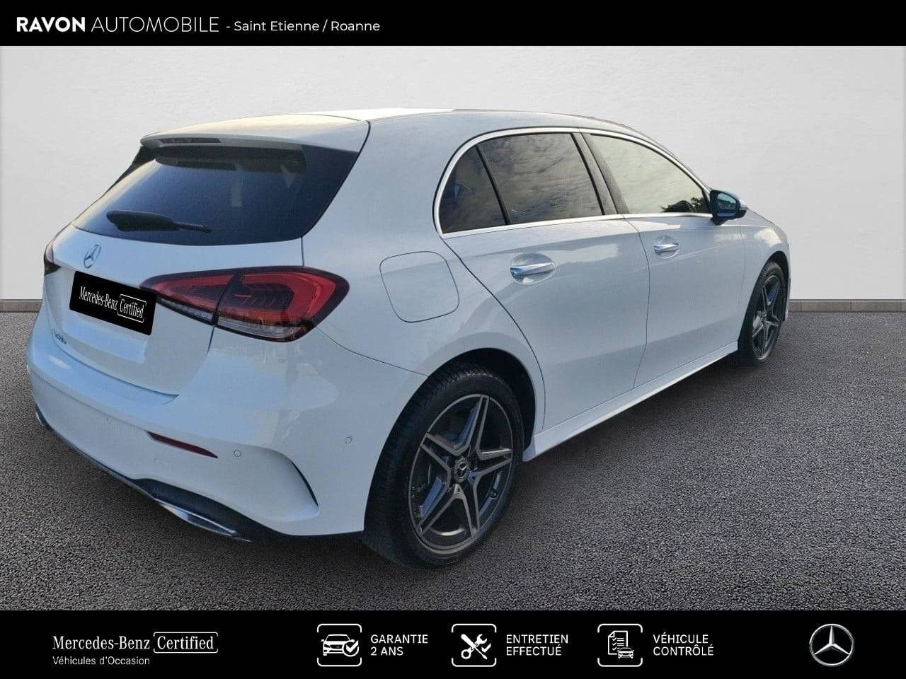 Photo du v&eacute;hicule 2 / 18