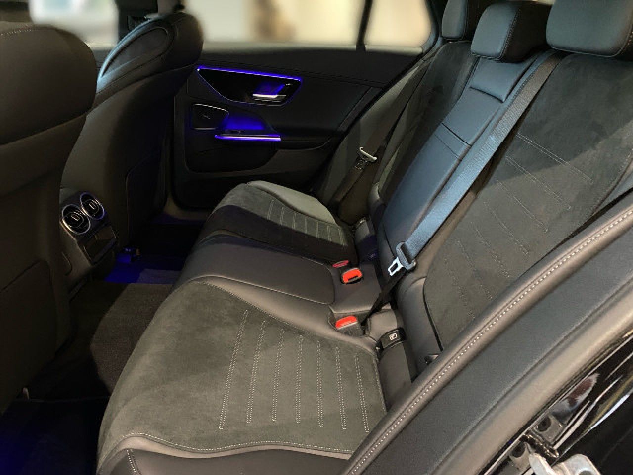 Mercedes-Benz C-Klasse – Bild 11