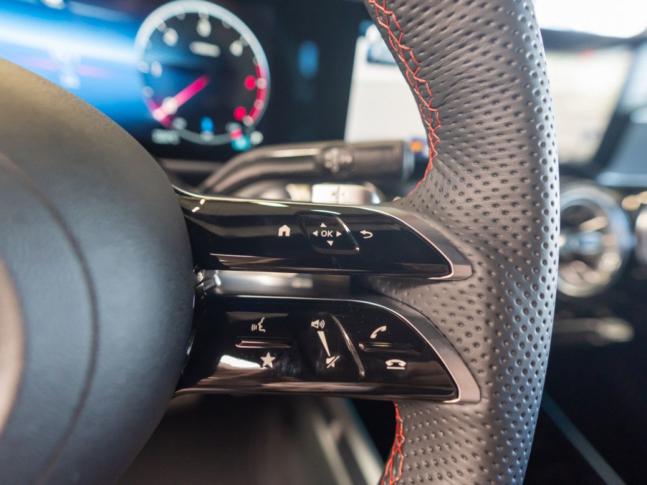 Mercedes-Benz GLB – Bild 15