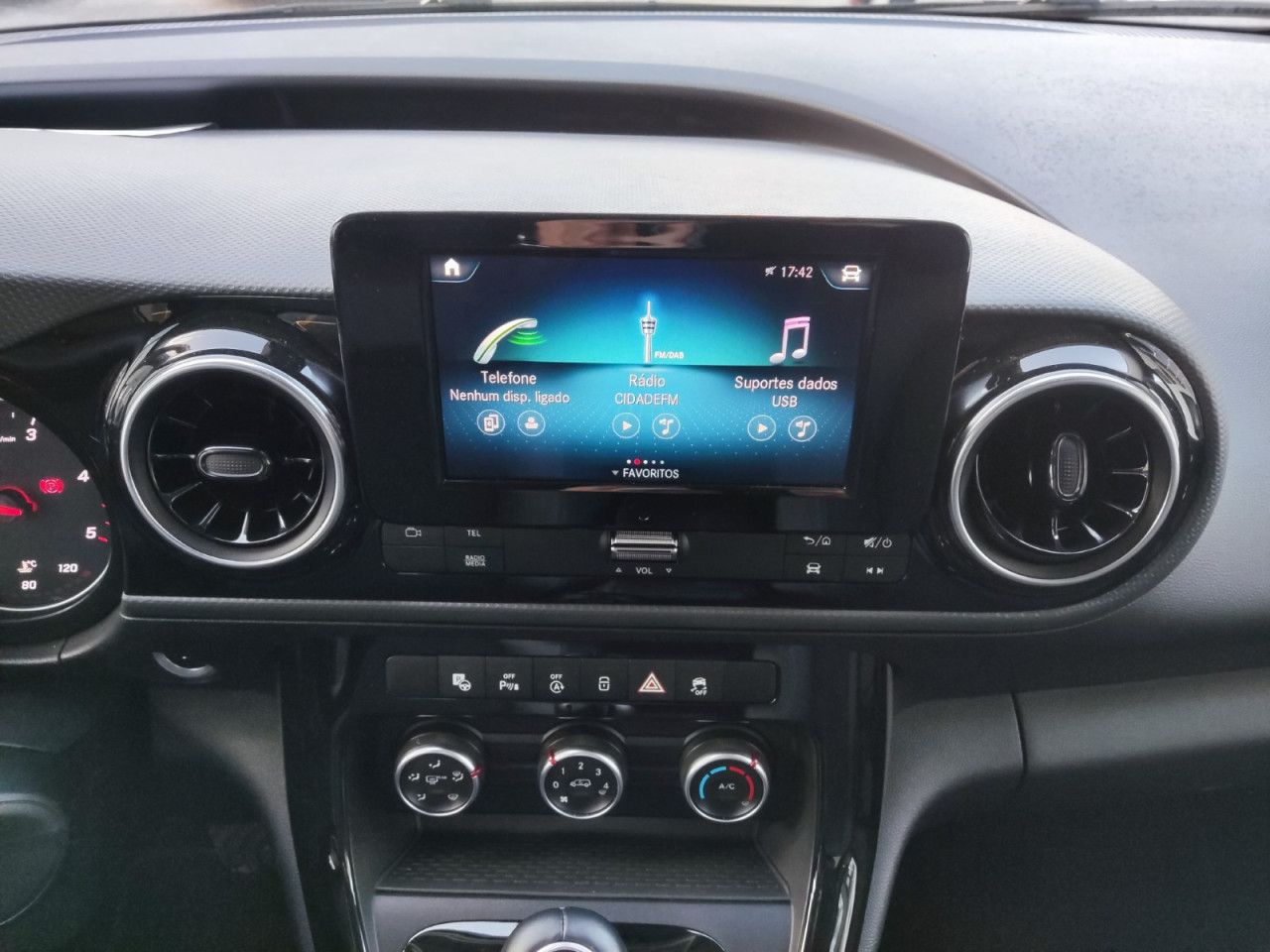 Imagem do veículo 8 / 12