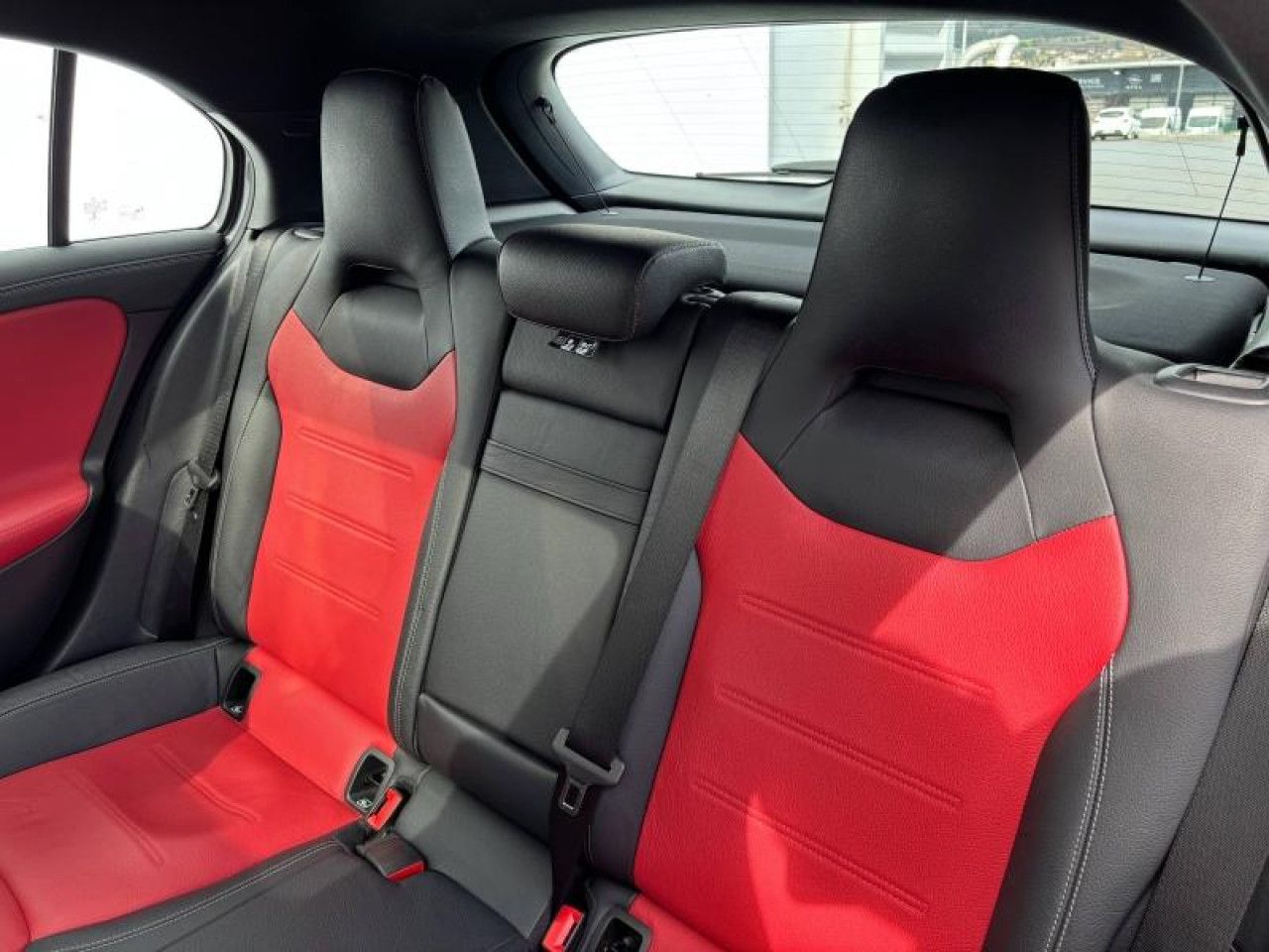 Photo du v&eacute;hicule 11 / 16