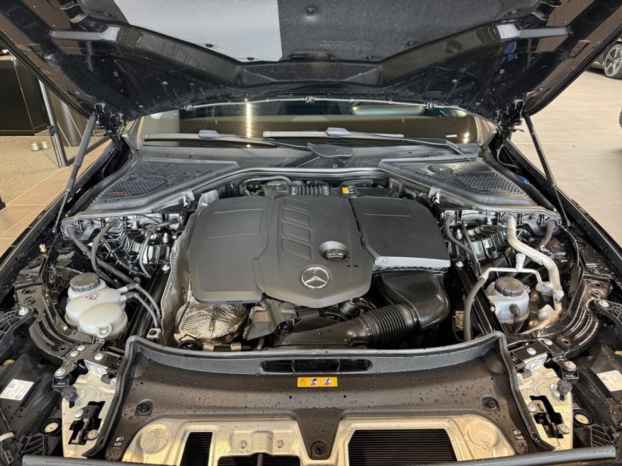 Mercedes-Benz E-Klasse – Bild 4