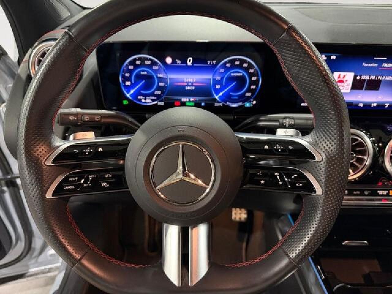 Imagem do veículo 5 / 15