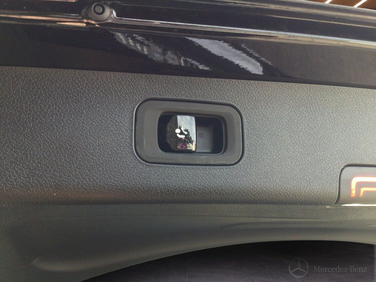 Mercedes-Benz E-Klasse – Bild 18