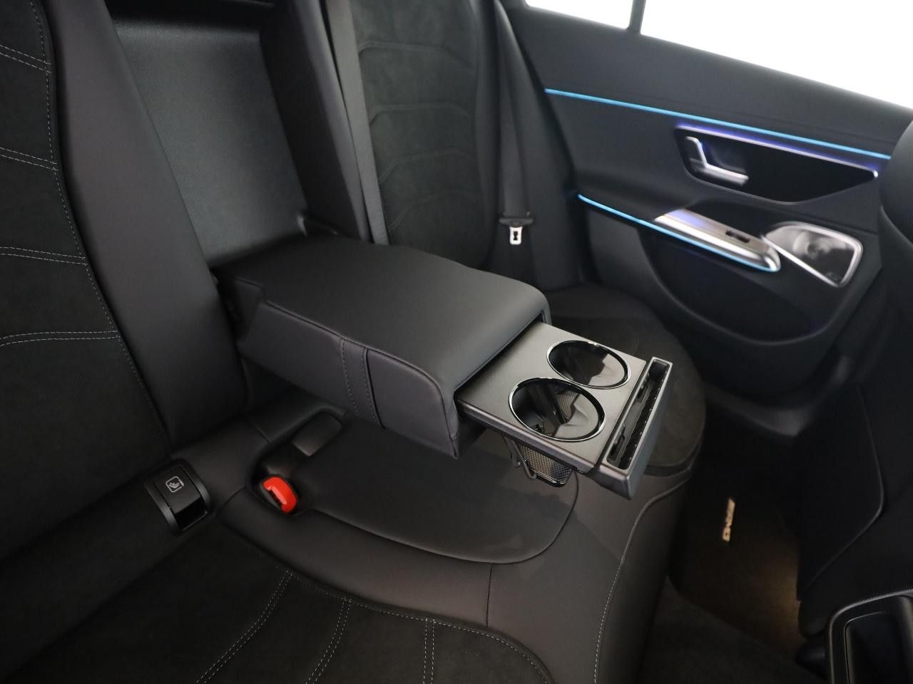 Mercedes-Benz E-Klasse – Bild 18