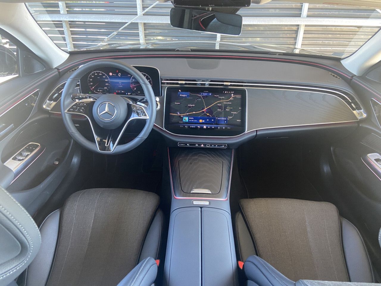 Mercedes-Benz E-Klasse – Bild 12