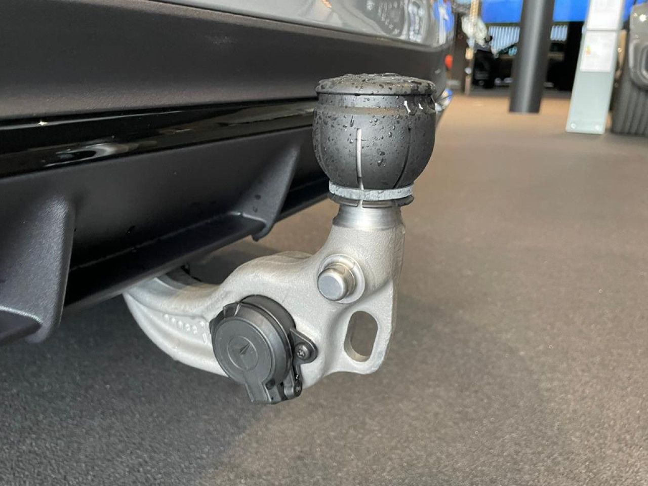 Mercedes-Benz E-Klasse – Bild 17