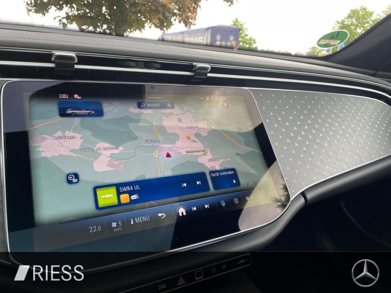 Mercedes-Benz E-Klasse – Bild 13