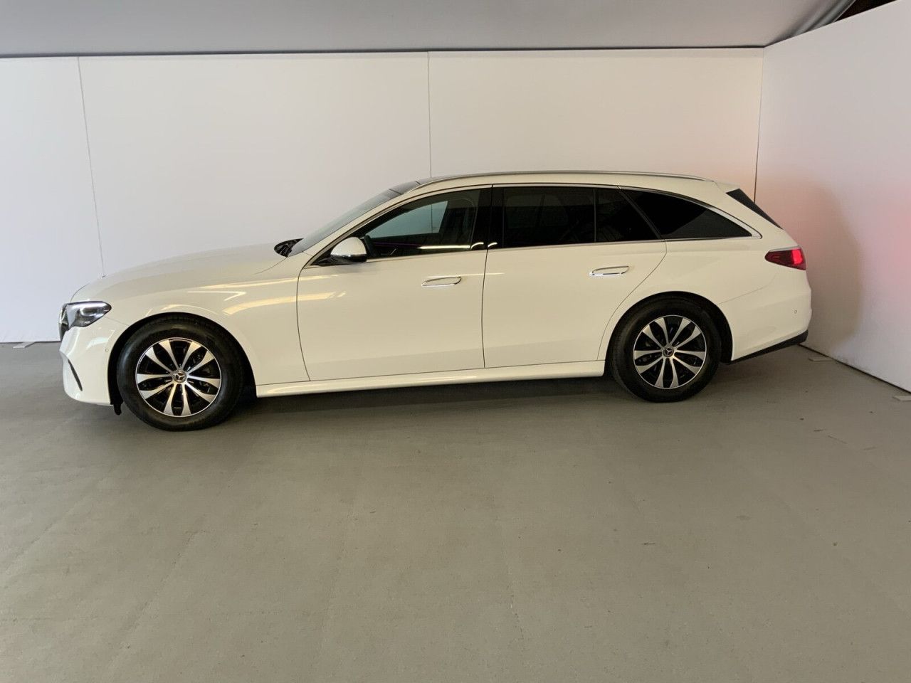 Mercedes-Benz E-Klasse – Bild 3