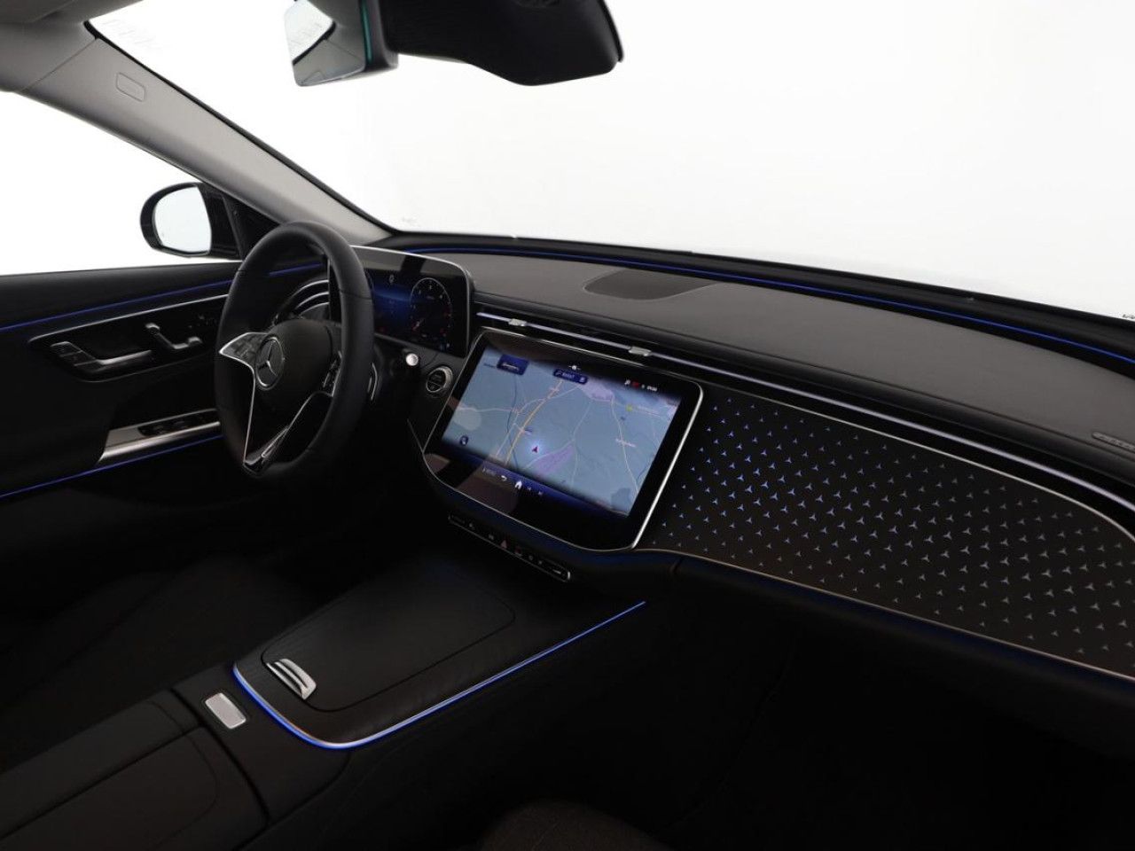 Mercedes-Benz E-Klasse – Bild 10