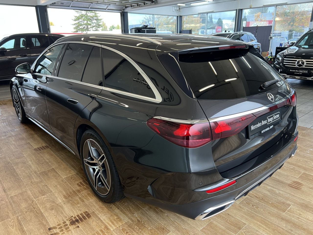 Mercedes-Benz E-Klasse – Bild 5