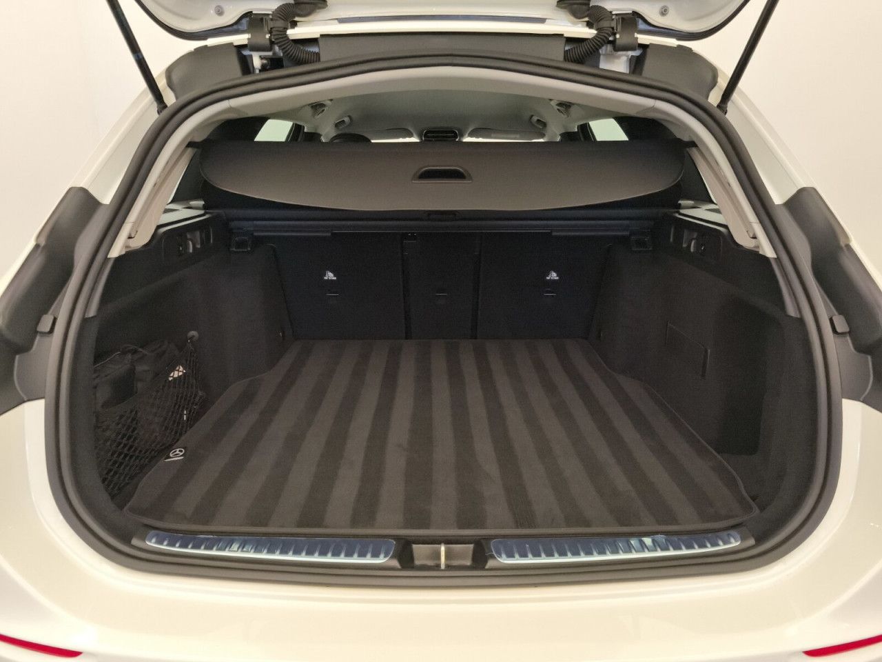 Mercedes-Benz C-Klasse – Bild 9