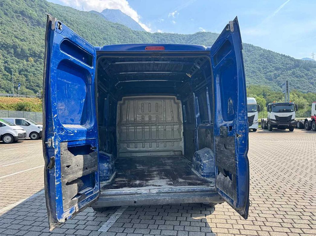 Peugeot | Boxer 333 2.0 bluehdi 130cv L2H2 E6