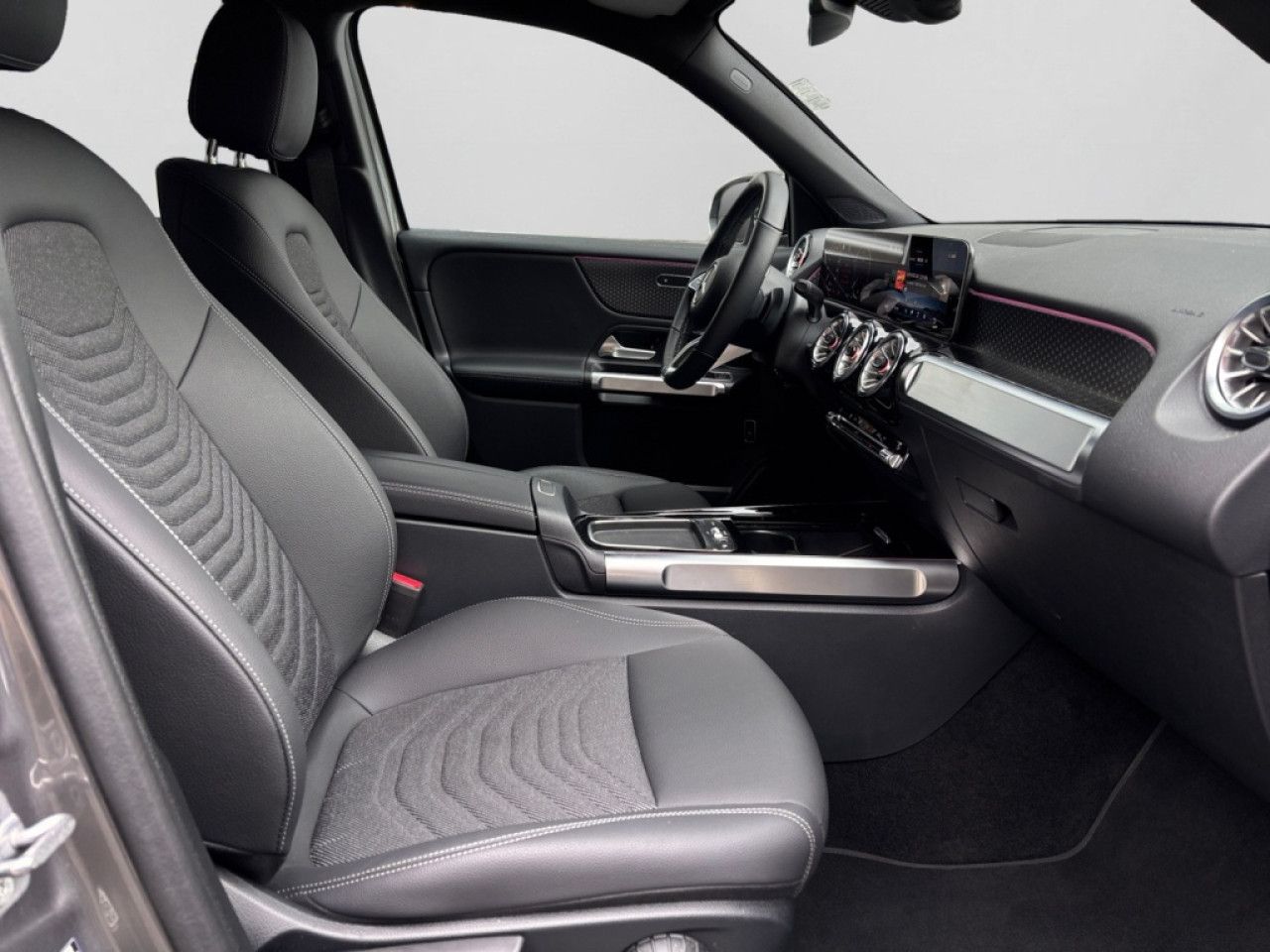 Mercedes-Benz GLB – Bild 11