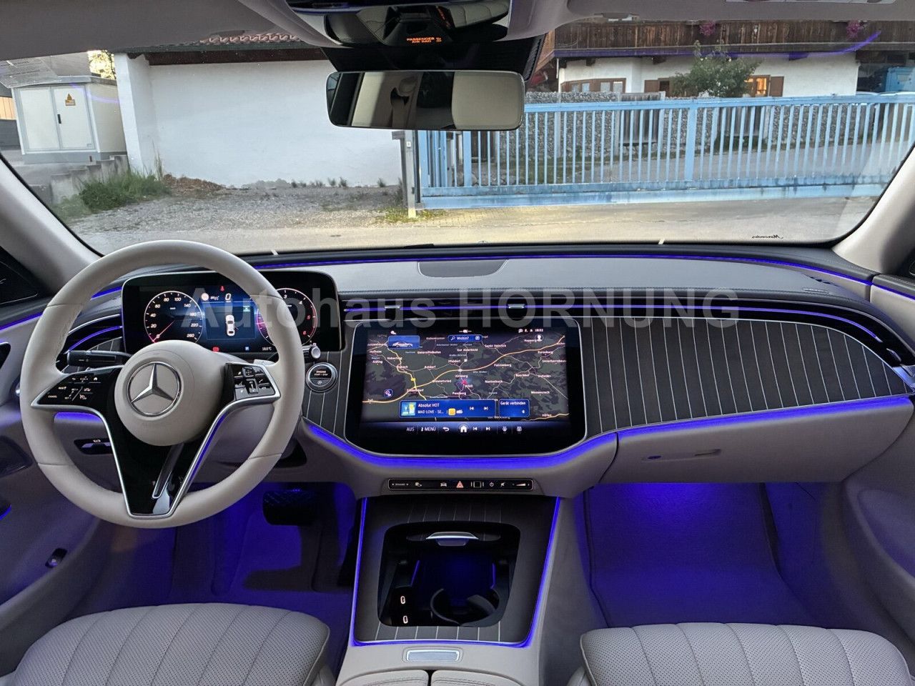 Mercedes-Benz E-Klasse – Bild 20