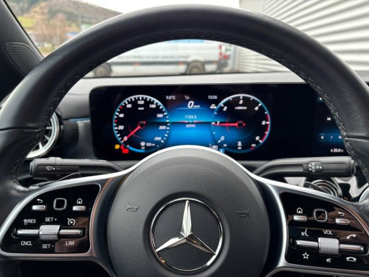 Photo du v&eacute;hicule 11 / 13