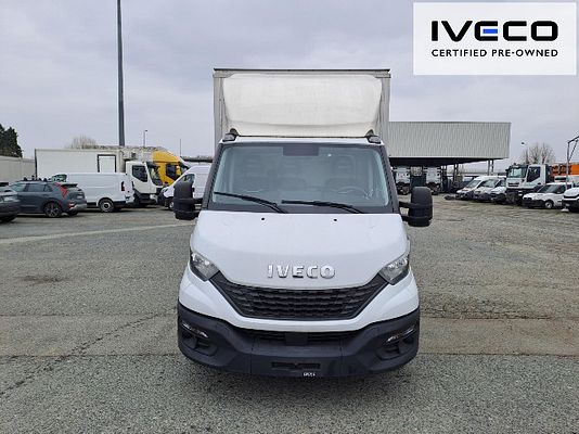 Vehicle image 5 / 16