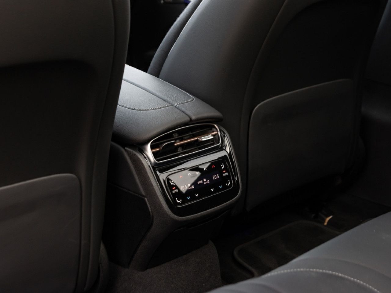 Fahrzeugbild 12 / 18