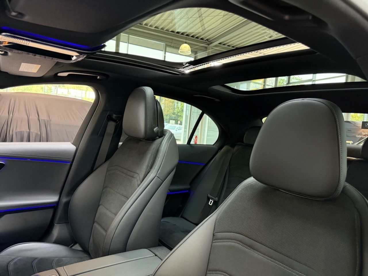 Mercedes-Benz E-Klasse – Bild 25