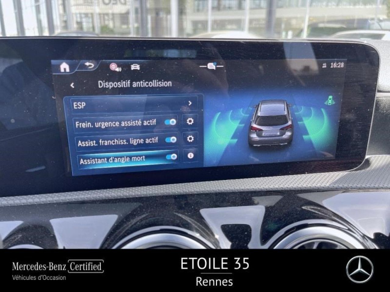 Photo du v&eacute;hicule 18 / 18