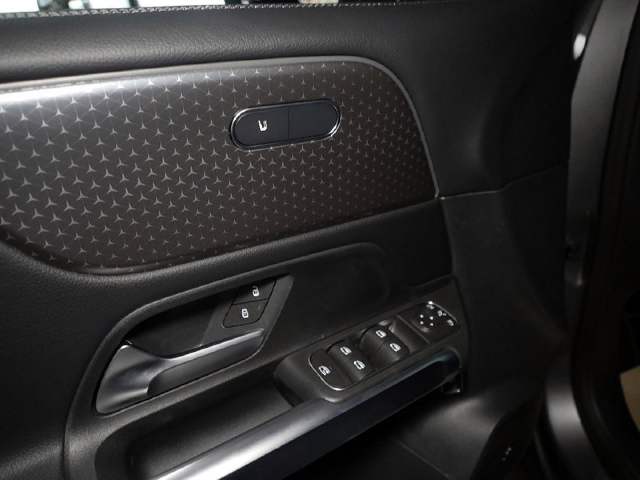 Mercedes-Benz GLB – Bild 13