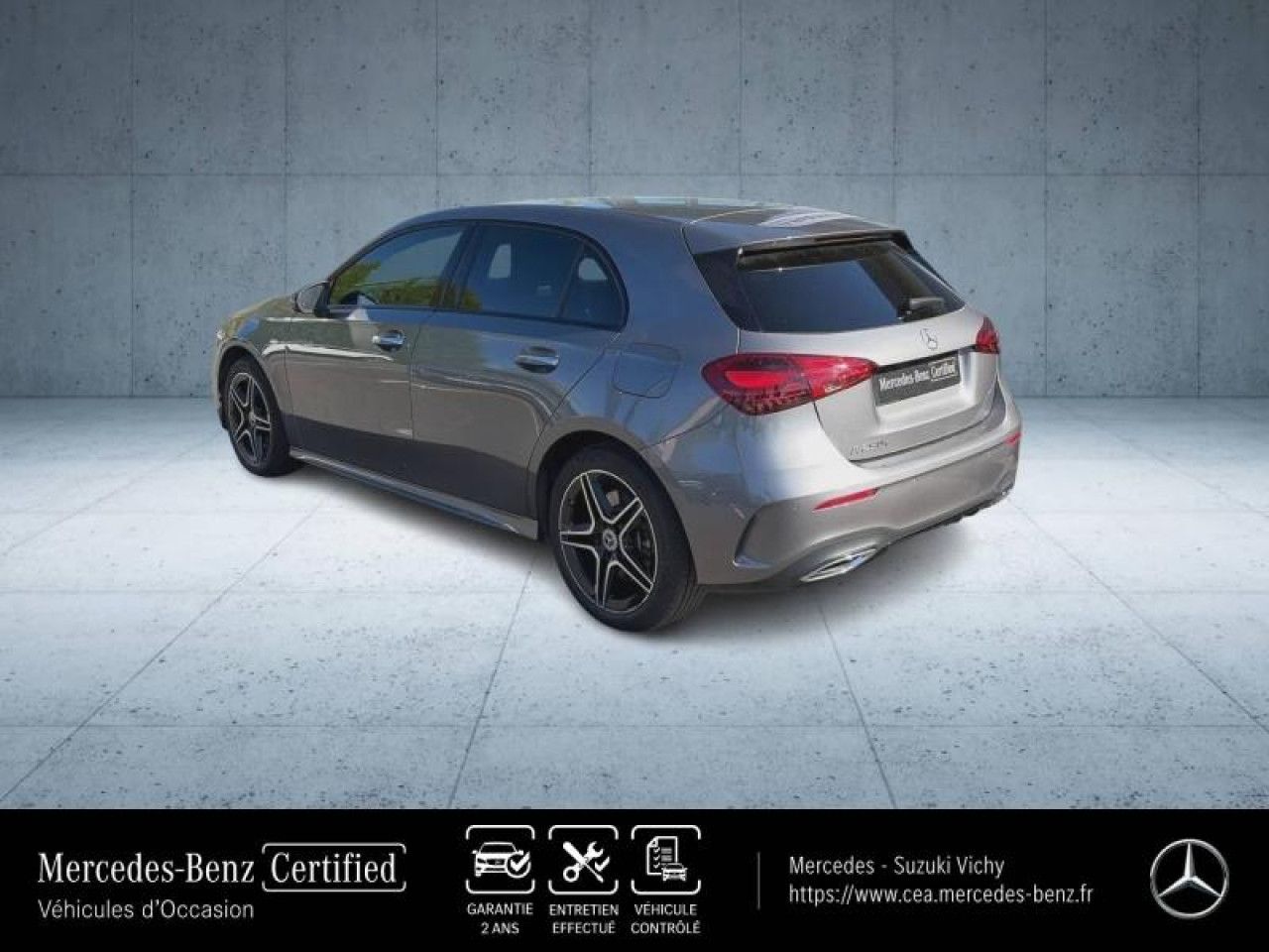 Photo du v&eacute;hicule 3 / 18