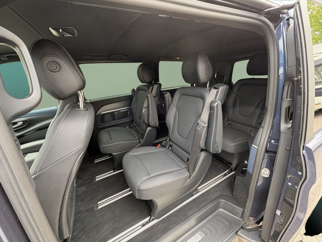 Mercedes-Benz EQV – Bild 13