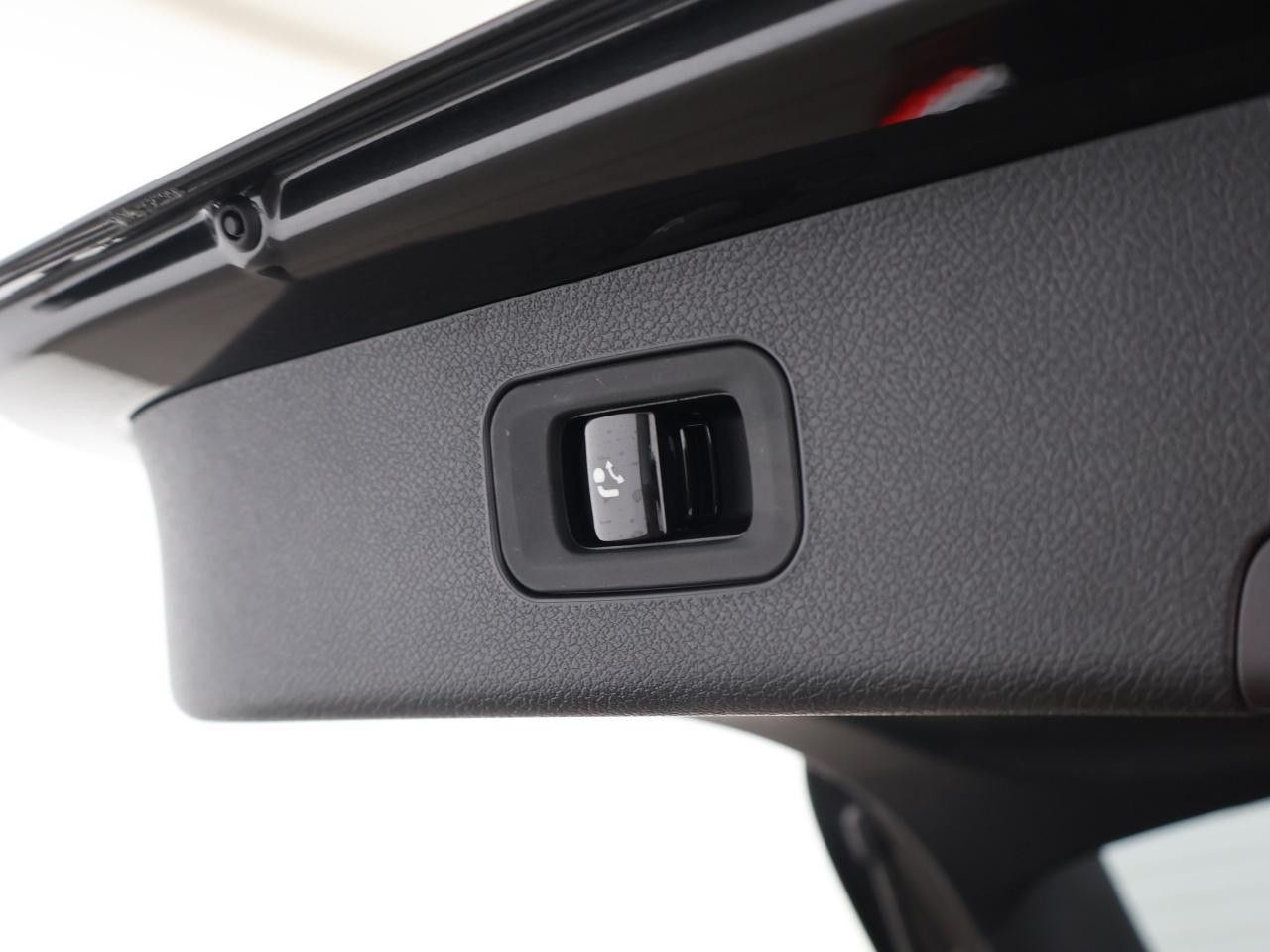 Mercedes-Benz E-Klasse – Bild 21