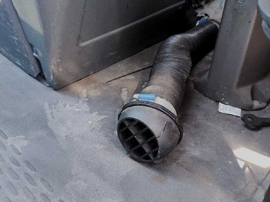 Vehicle image 10 / 11