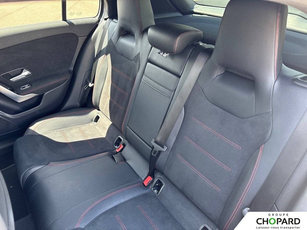 Photo du v&eacute;hicule 18 / 18