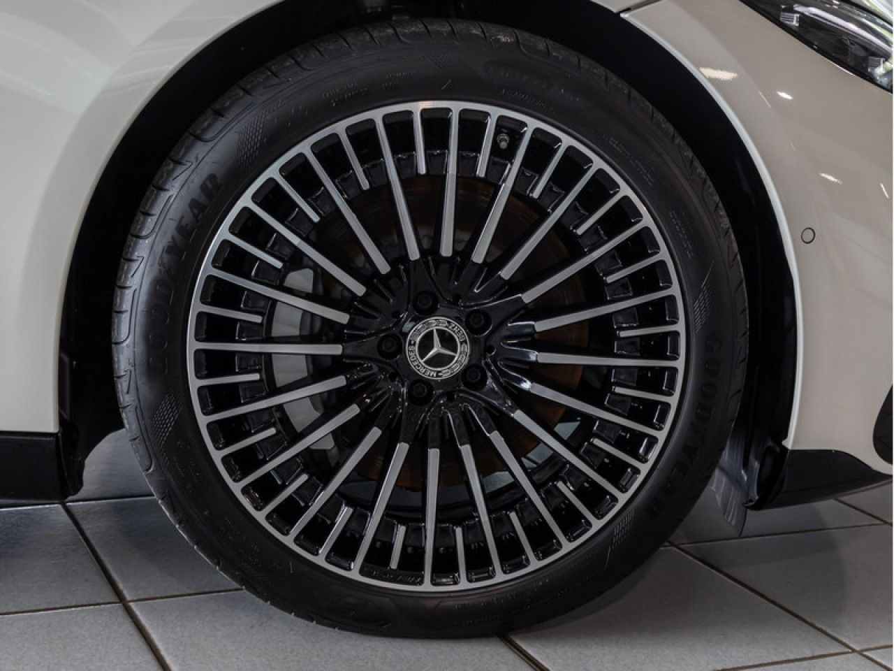 Mercedes-Benz EQS – Bild 7