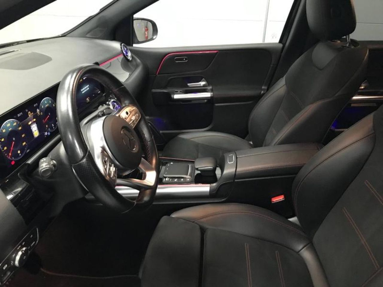 Photo du véhicule 16 / 18