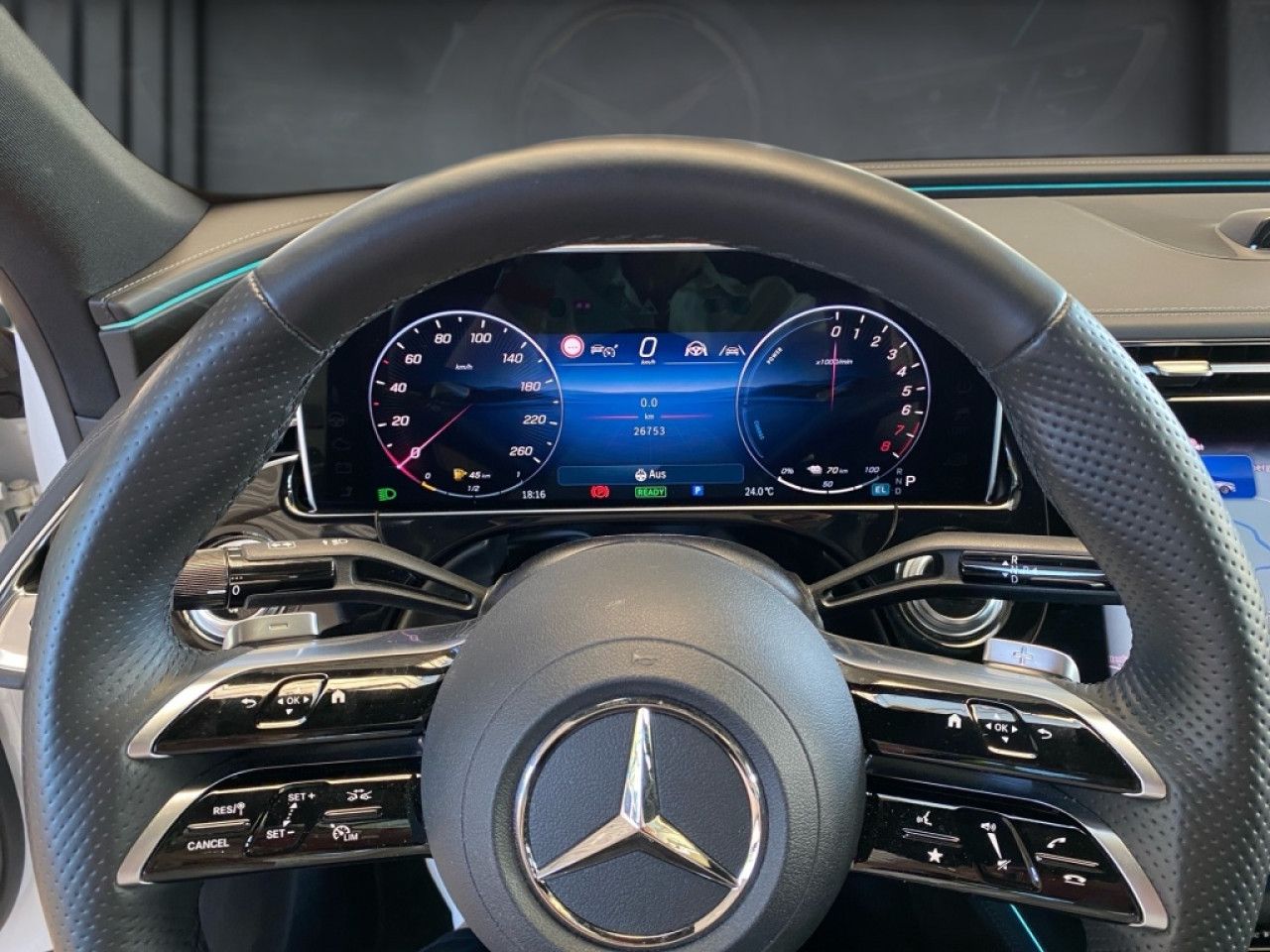Mercedes-Benz E-Klasse – Bild 8