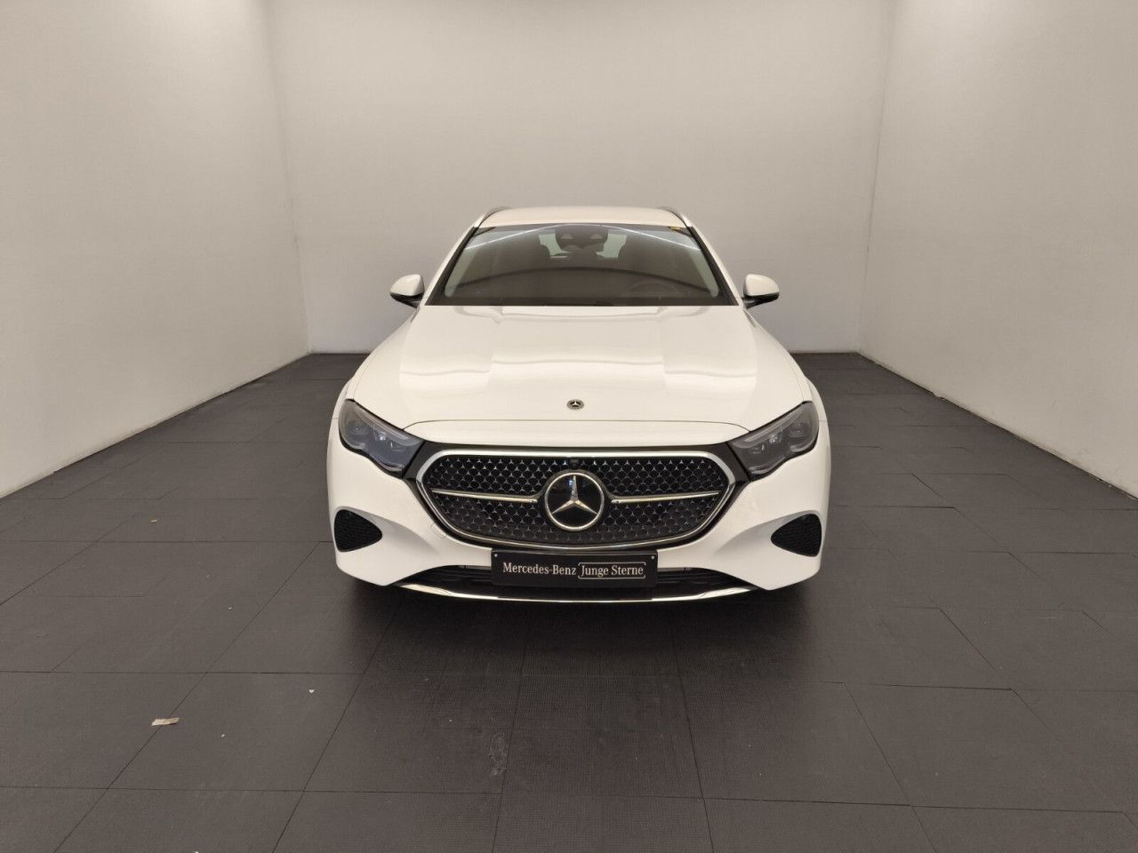 Mercedes-Benz E-Klasse – Bild 2