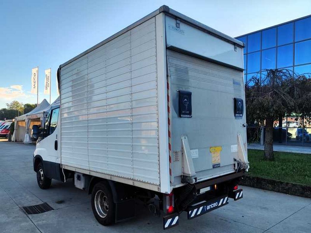 IVECO | 35C13 FURGONE CON SPONDA