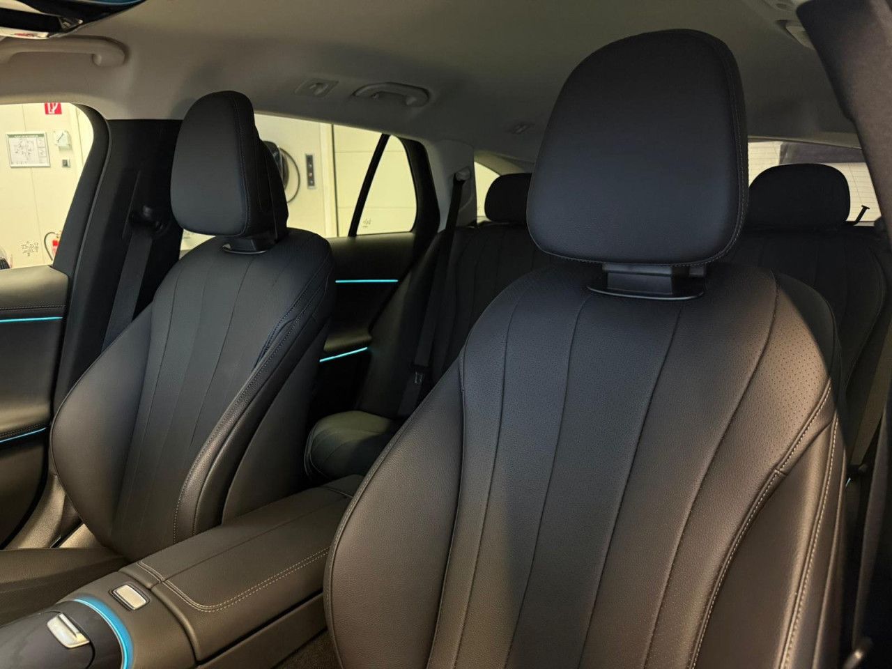 Mercedes-Benz E-Klasse – Bild 16
