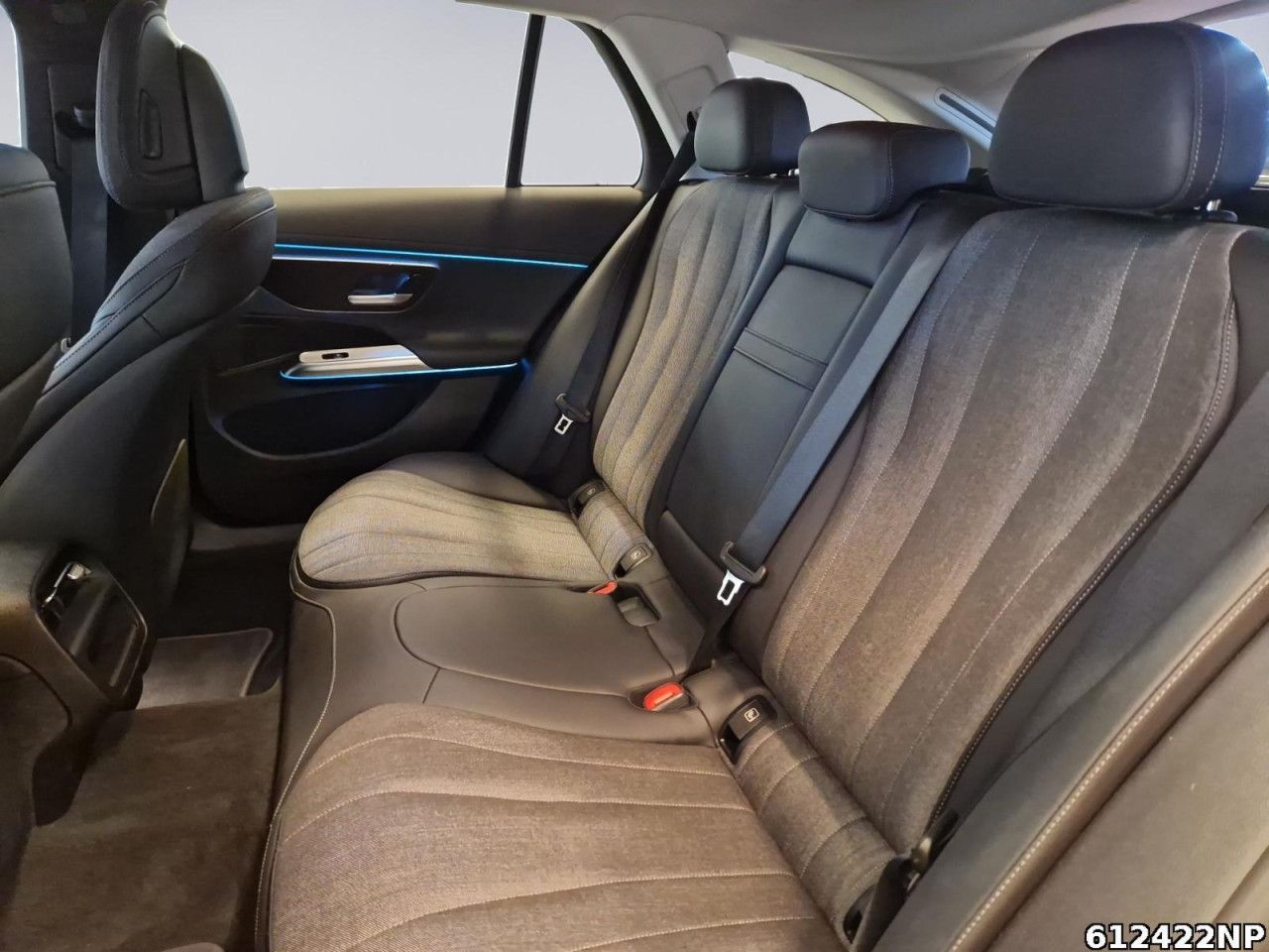 Mercedes-Benz E-Klasse – Bild 12