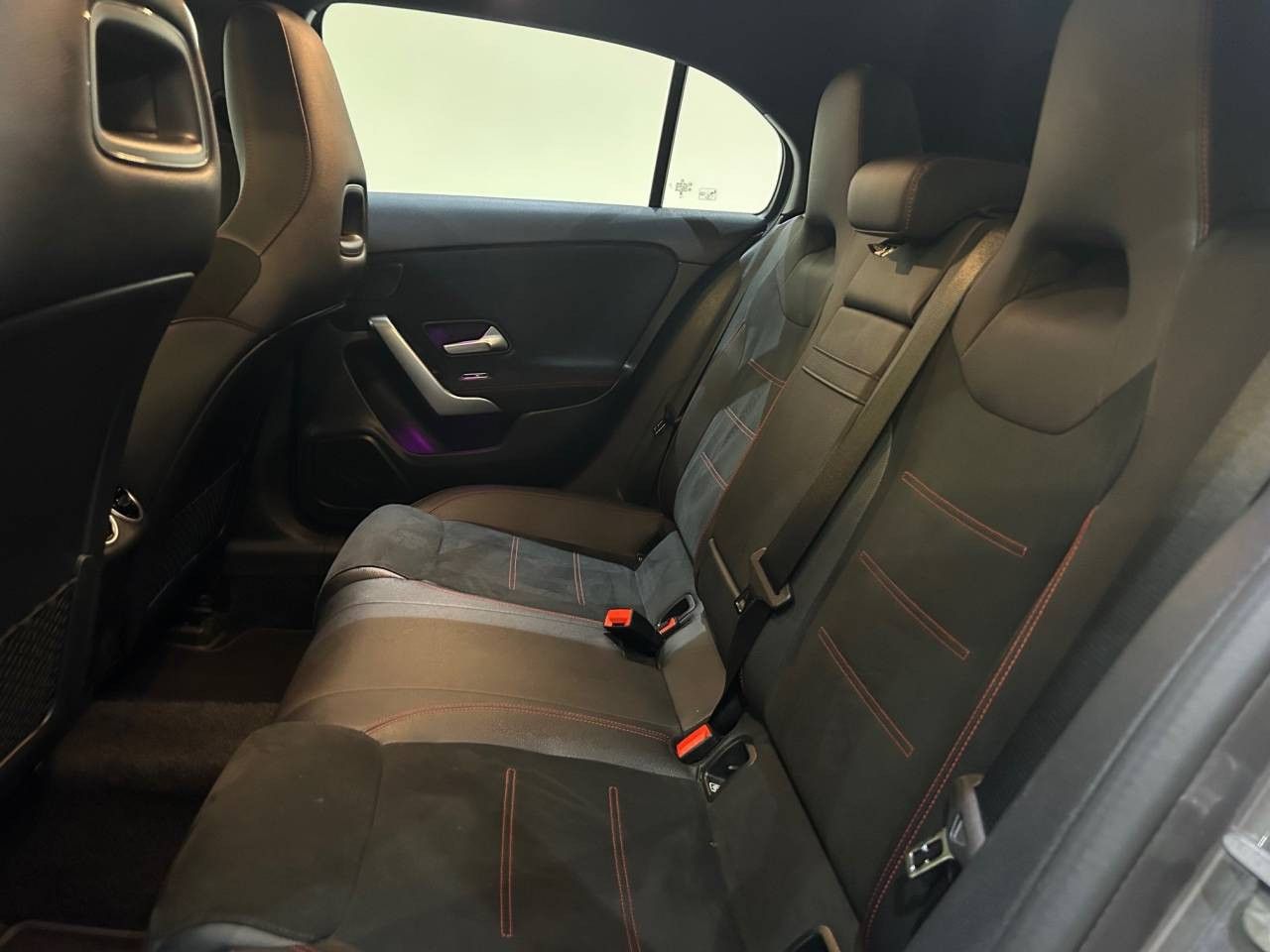 Photo du véhicule 16 / 18