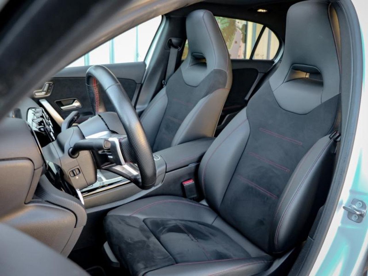 Photo du v&eacute;hicule 5 / 18